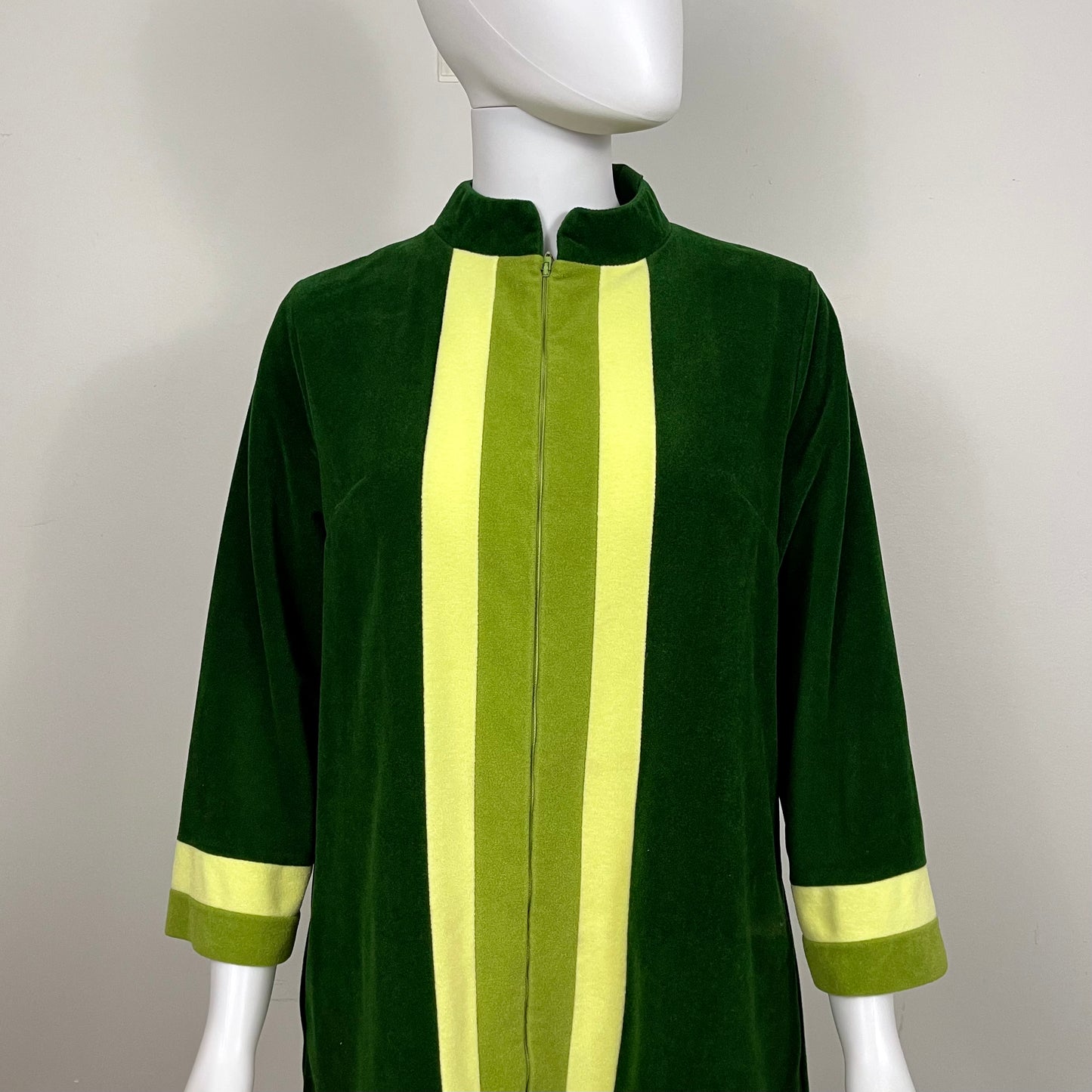 1960s Vanity Fair House Coat