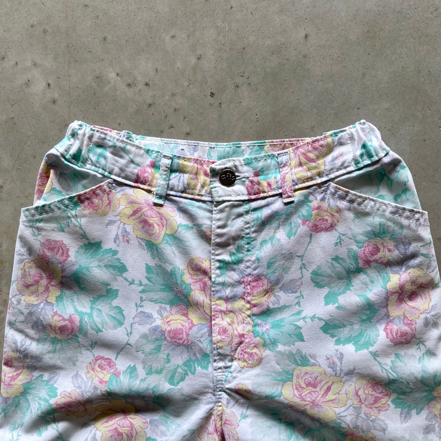 1980s Chic Brand Floral Pants