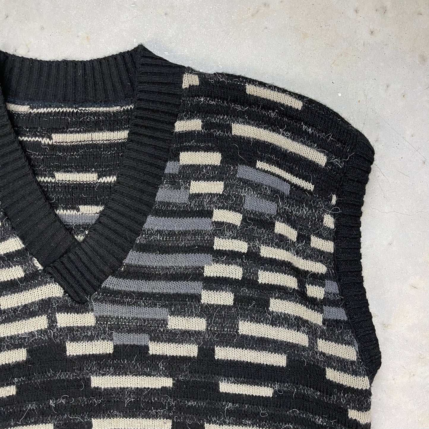 1990s V-Neck Sweater Vest