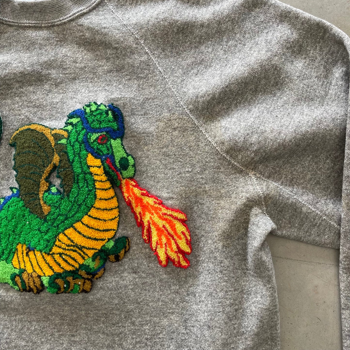 1980s Dragon Patch Cropped Sweatshirt