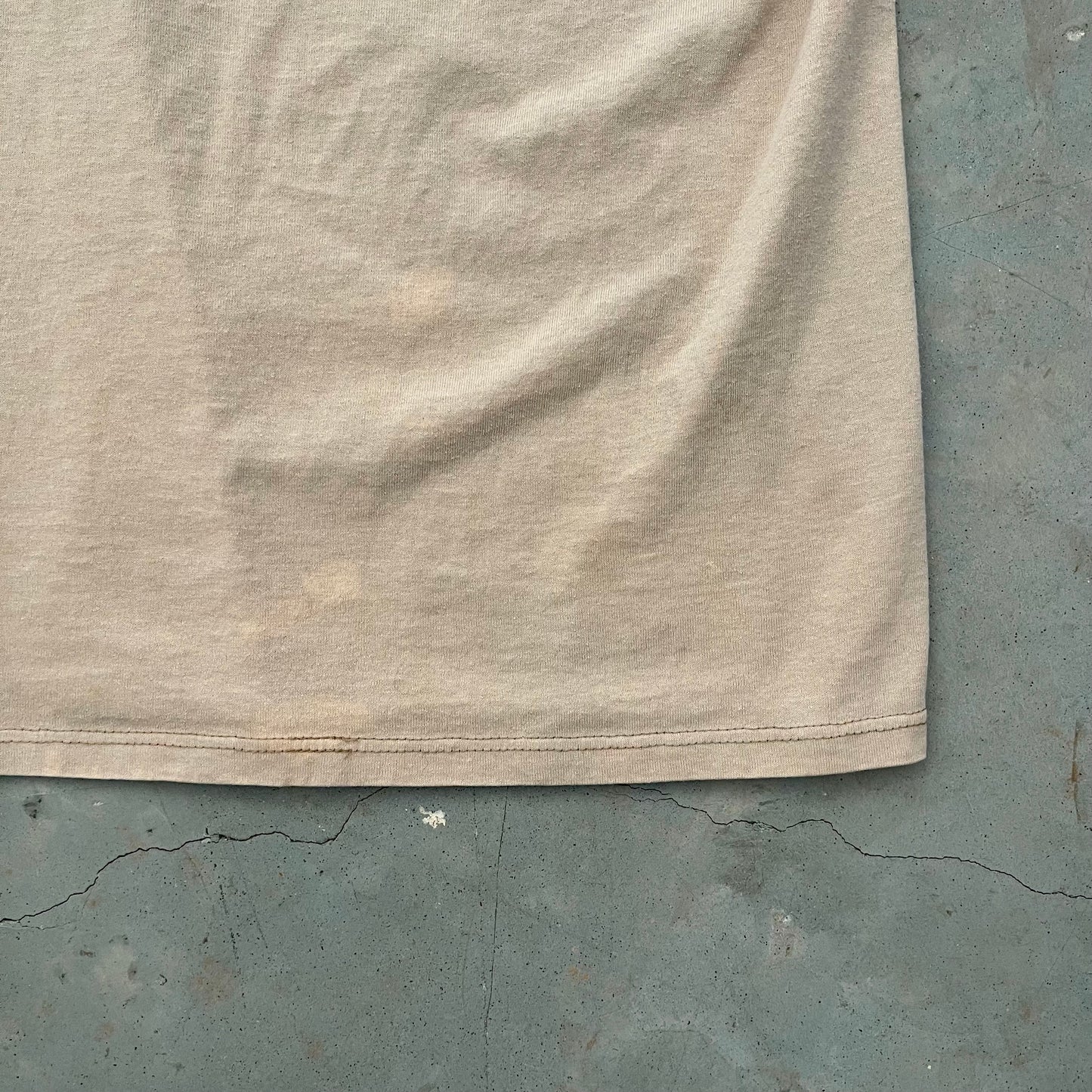 1990s Birds at a Birdhouse Graphic Tee