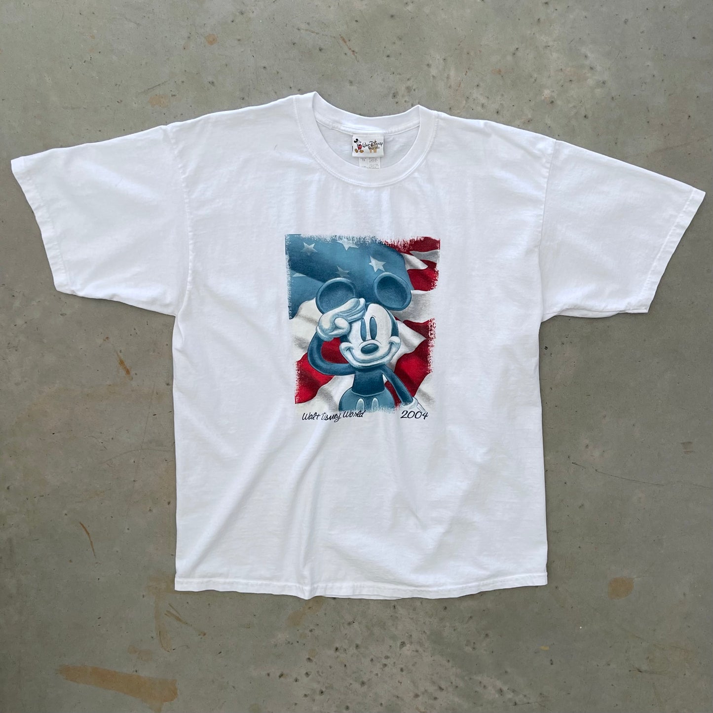 2004 Disney World Souvenir Tee
