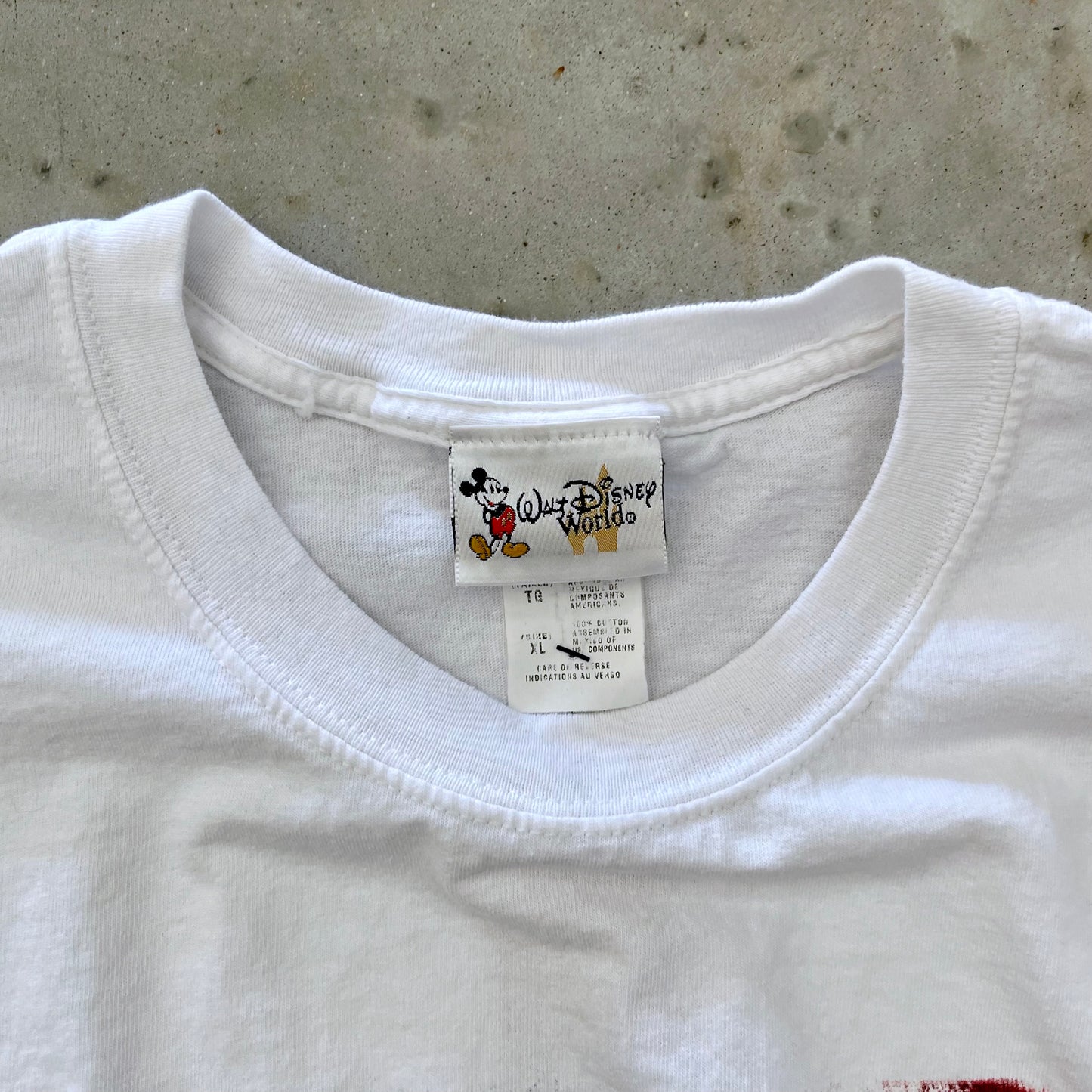 2004 Disney World Souvenir Tee
